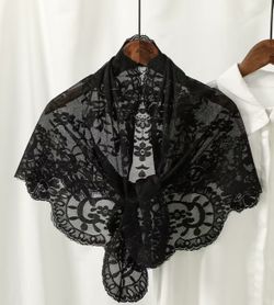 Women'S Lace Triangle Scarf, Breathable Floral Cutout Outerwear, French Retro Shawl, Commute Wedding Versatile.