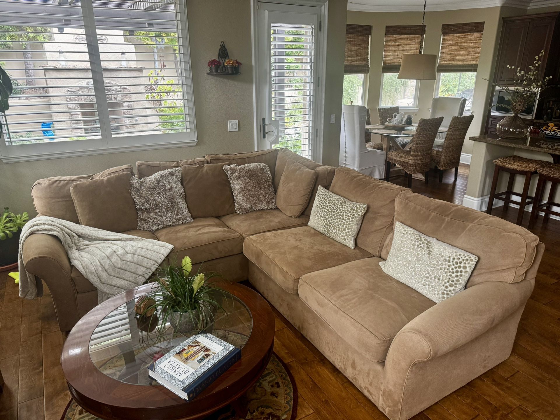 Macys modern Sectional Couch