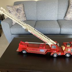 Vintage Nylint Metal Muscle Aerial Hook N Ladder