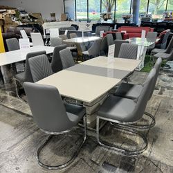 Modern Dining Room Table with 6 Chairs / Mesa de comedor moderna con 6 sillas