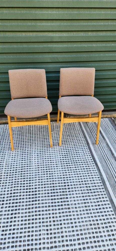 NEW!! 2 Article Nosh Dining Chairs