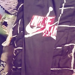 Juniors Nike Sweat Pants . Never Worn 