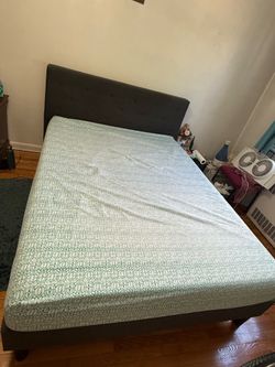 Upholstered Platform Bed Frame mattress and with Headboard