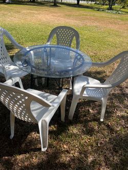 Outdoor Patio Table and Chairs Set