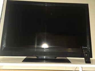 36 Inch VIZIO TV