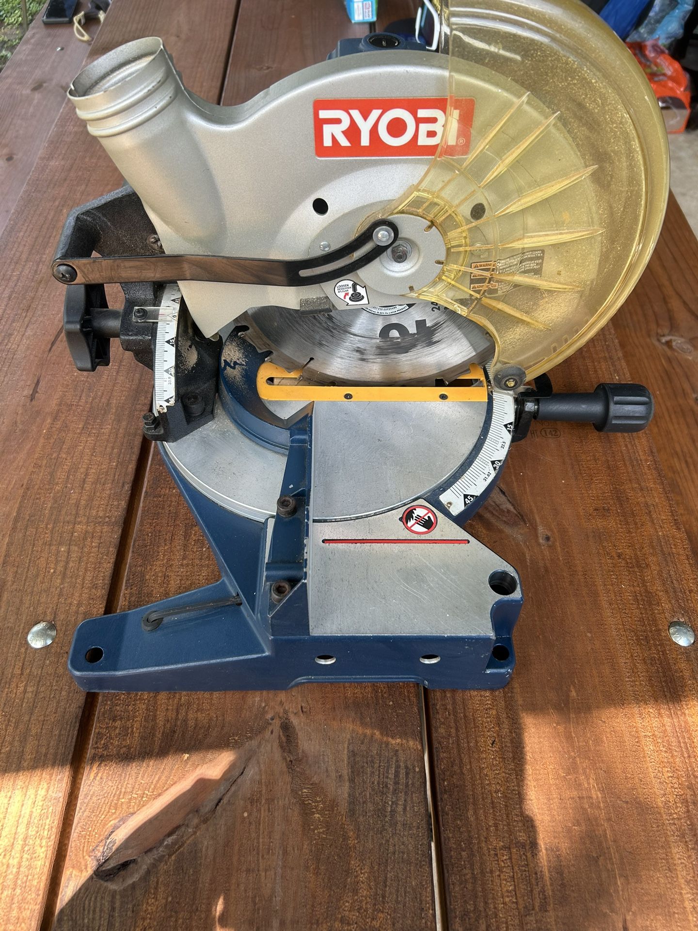 Ryobi Saw