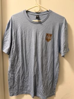 Size L. Lehigh University Graphic T-Shirt ✨💙