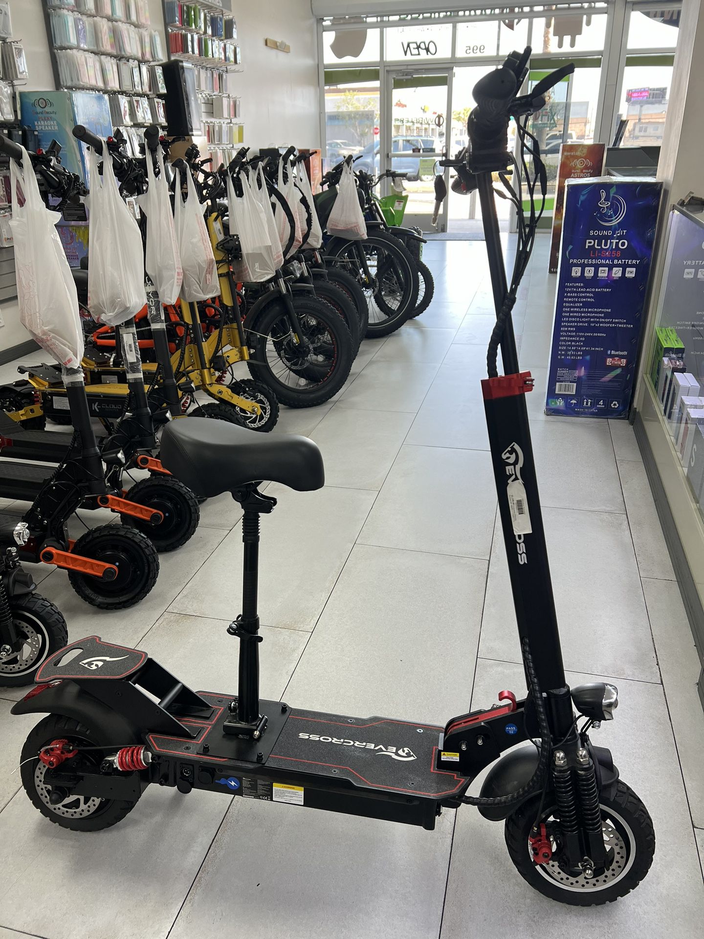EverCross H7 Scooter! 28mph! Finance For $50 Down Payment!!