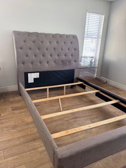 Queen Size Gray Tufted Upholstered Sleigh Bed Frame