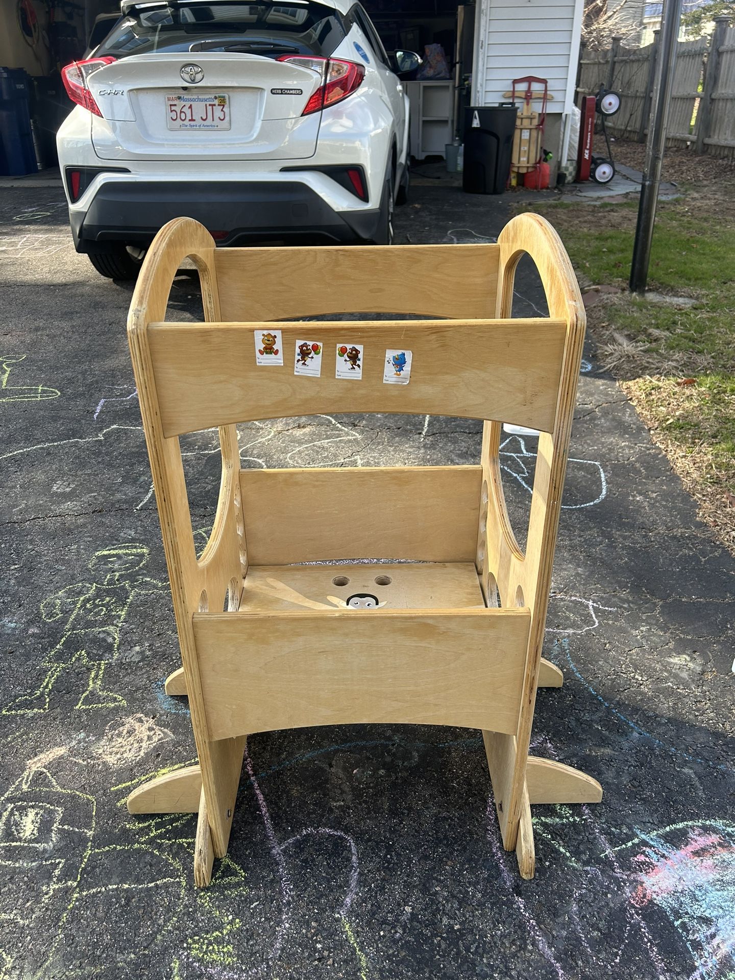Free Children’s Kitchen Stool