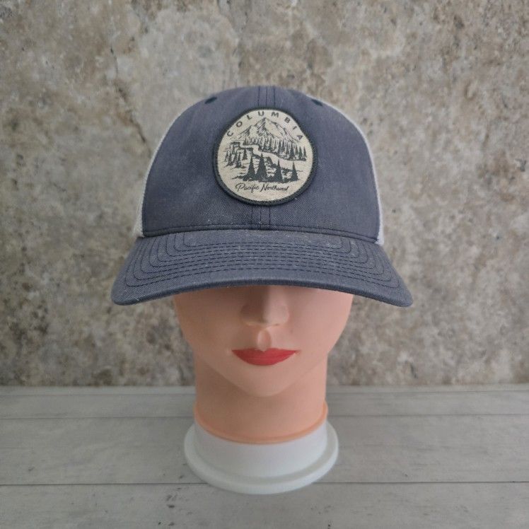 Columbia Pacific Northwest Fitted TruckerHat Size S-M