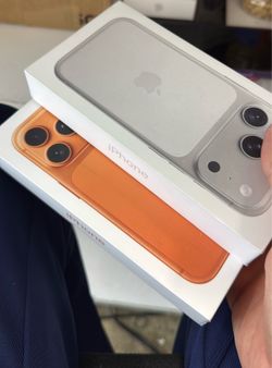 iPhone 17 pro max 256GB Locked