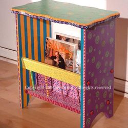 Side Table With Magazine Rack