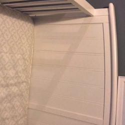 Crib/No Mattress