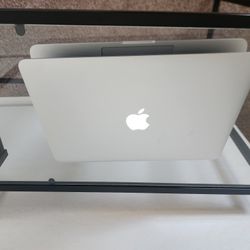 MacBook Pro 13"