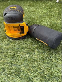 DEWALT XR 20-Volt Brushless sander