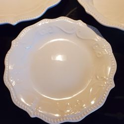 8 Pre-owned Pioneer Woman 8" Paige Linen Salad Plates 