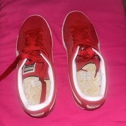 RED SUEDE PUMA SHOES 