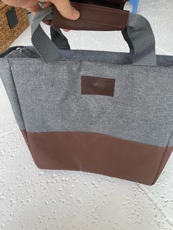 New Harry & David Insulated Wine & Cheese Picnic Tote Bag – Grey (Includes Accessories)