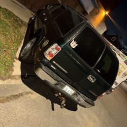 2004 Chevrolet Suburban