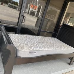 Twin Bed 