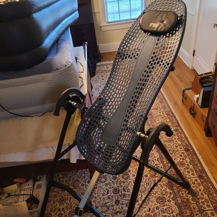 Hang Ups Teeter Inversion Table