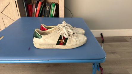 Gucci Women Shoes