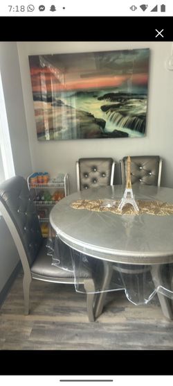 Dining table comedor