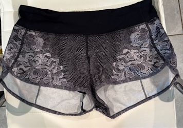 Lululemon sz 6