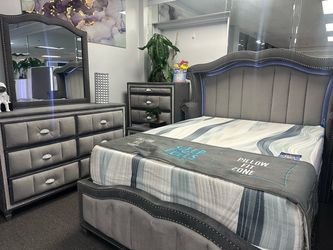 Beautiful Grey Tufted 5pc Bedroom Set $999