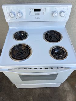 Whirlpool electric stove( delivery available)
