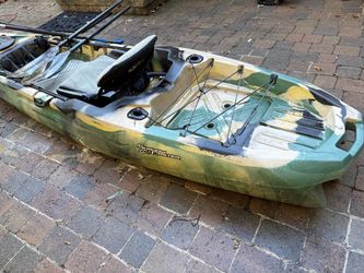 Field & Stream 12 ft polyethylene kayak