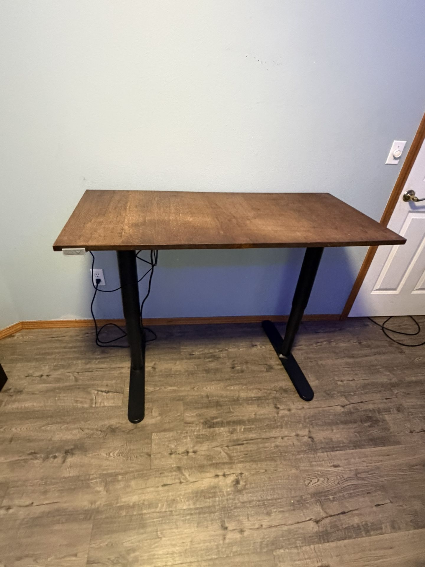Electric Stand-Up Desk