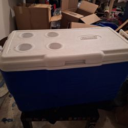 29" Coleman Cooler