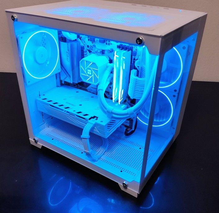 Frosty White Budget Gaming PC