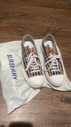 Burberry Men Shoes