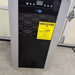 🌬️ Whynter ARC-14S Dual Hose Portable Air Conditioner – 14,000 BTU
💰 $425 OBO (Excellent Condition – Includes Hoses & Window Kit)
