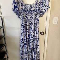 XL White/blue Dress