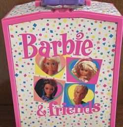 Empty Vintage Barbie And friends Carrying Wardrobe Case 