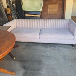 Free Furniture Must Go Today