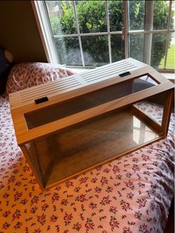 SMALL ANIMAL ENCLOSURE
