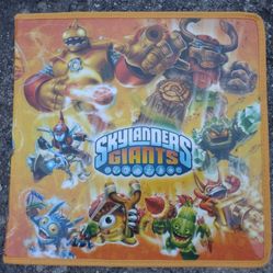 Skylanders Giants Carry & Display 32 Storage Case