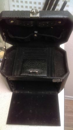 Black Leather Jewelry Box