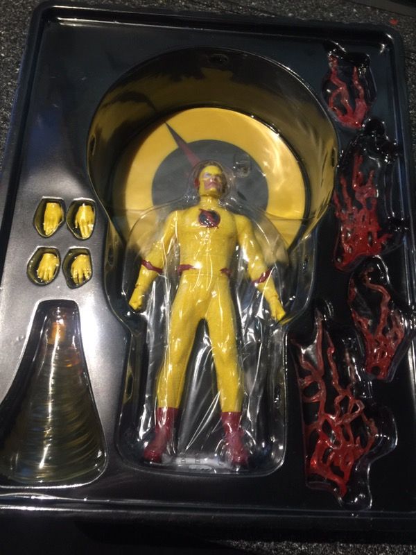 Reverse Flash 6.5 inch action Figure Zoom PX Previews Exclusive One:12 Flash Collectible DC Comics, Mezco