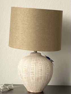 Thomasville Farmhouse Table Lamps – Distressed Ceramic Finish, Linen Shade (Two)