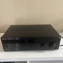 Sony - STRDH190- 2-Ch. Stereo Receiver with Bluetooth & Phono Input for Turntables - Black