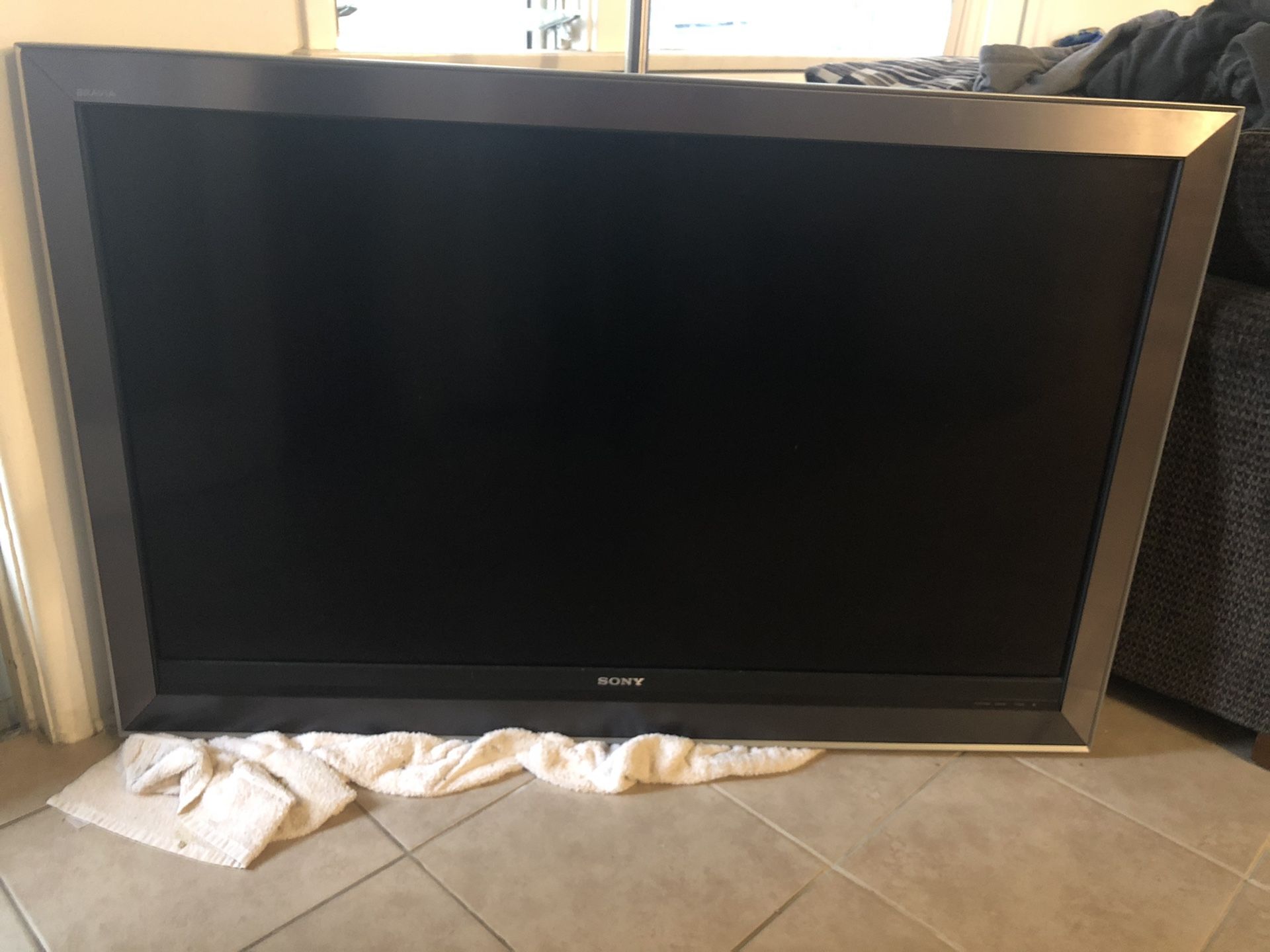 Sony Bravia 52” 1080P Flat-Panel LCD HDTV KDL- 52W3000