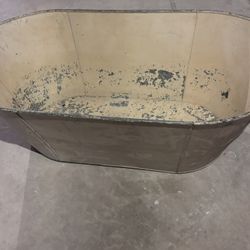 Vintage Metal Wash Basin