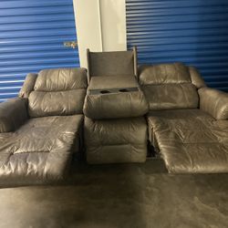 Comfortable Electric Recliner Couch  (Free delivery)