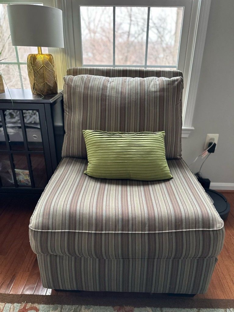 Armless Slipper Chair With Wooden Legs - Mint Condition